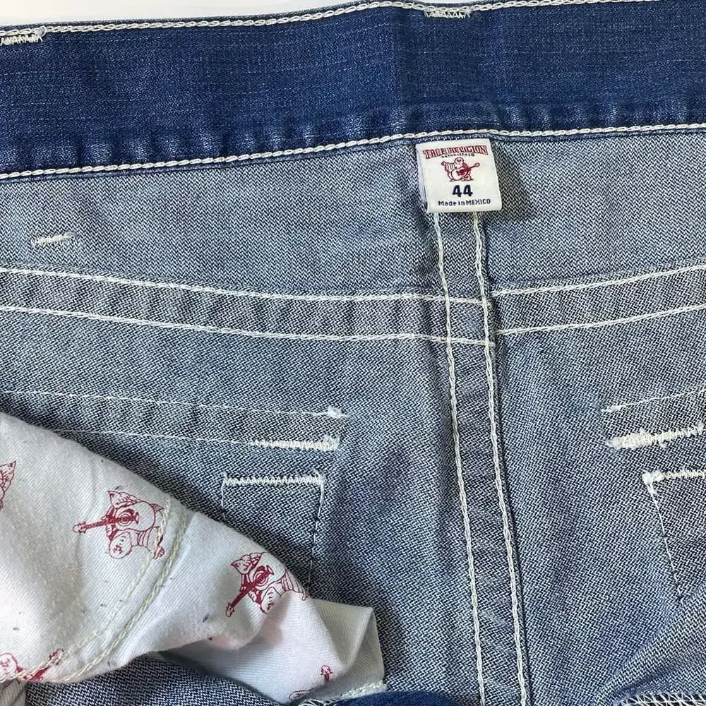 True Religion World Tour Section Straight Distressed Denim Jeans Sz 44 x 34